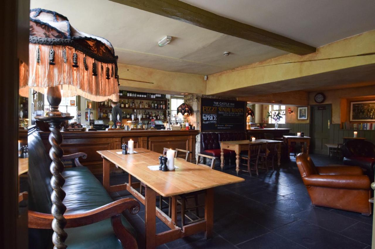 The Castle Inn Bradford-On-Avon Exterior photo